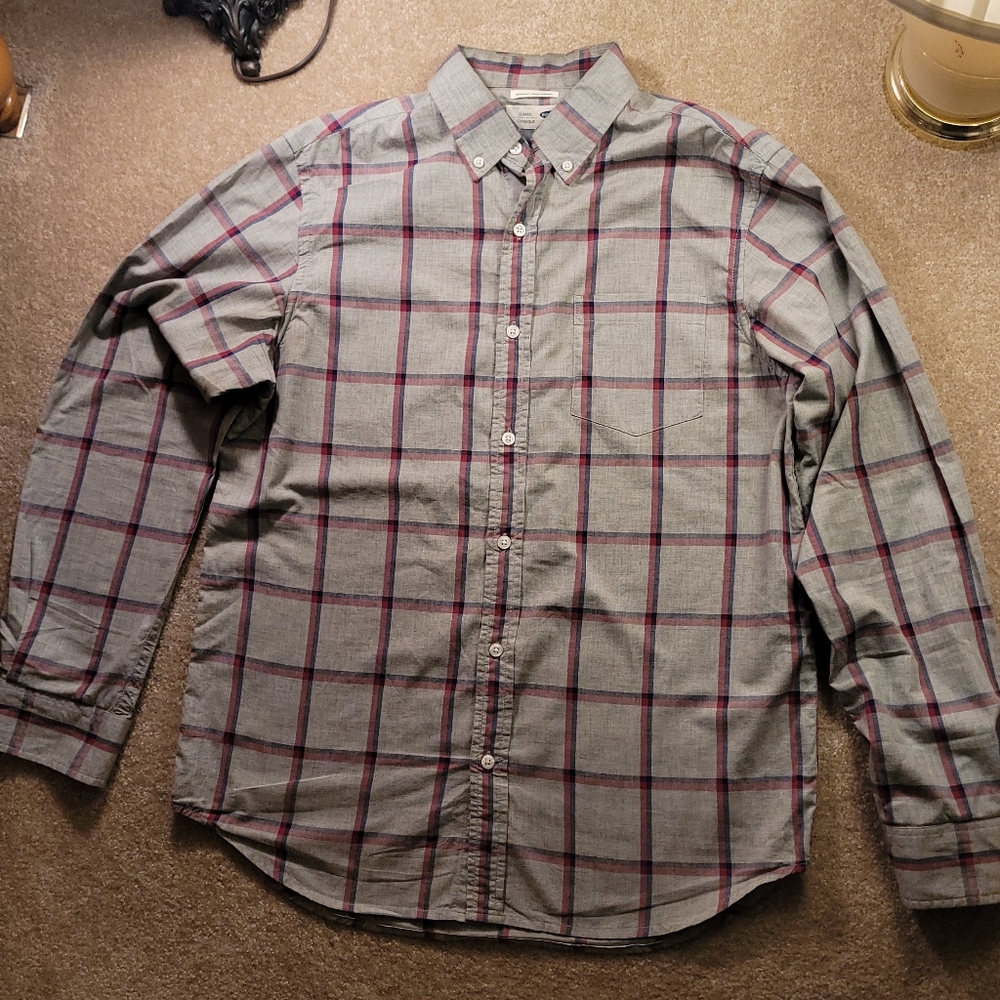 Men's Old Navy Button Up Classic Regular fit Medium